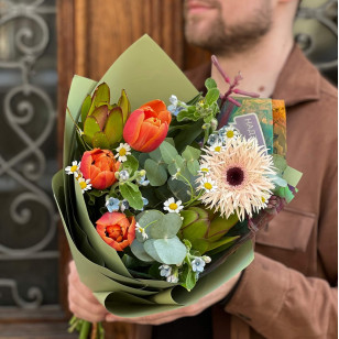 Милий букет з тюльпанами «Комплімент для Саші»