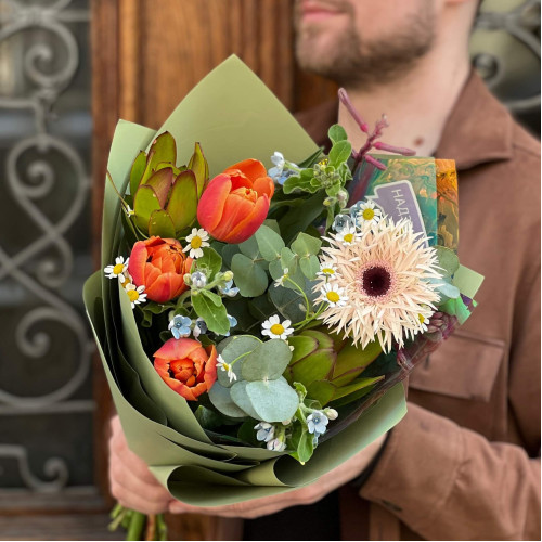 Милий букет з тюльпанами «Комплімент для Саші»
