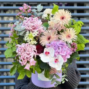 Коробка з квітами «Любов»