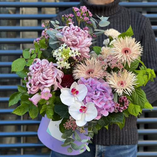 Коробка з квітами «Любов»