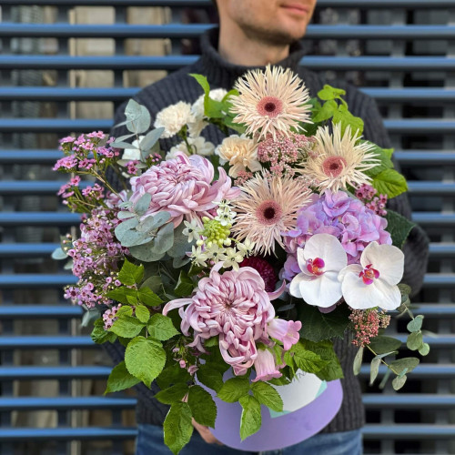 Коробка з квітами «Любов»