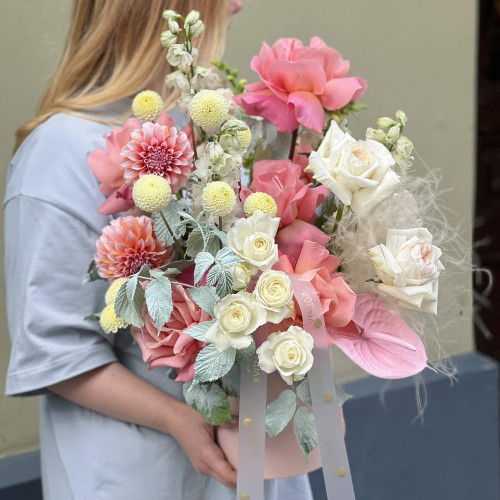 Коробка с цветами «Нежная Натали»