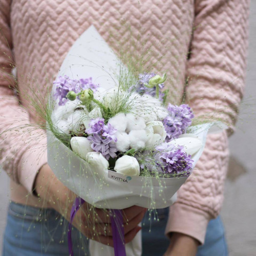 Весняний ароматний та ніжний пухнастік