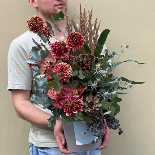 Коробка з квітами «Багряний франджипан»