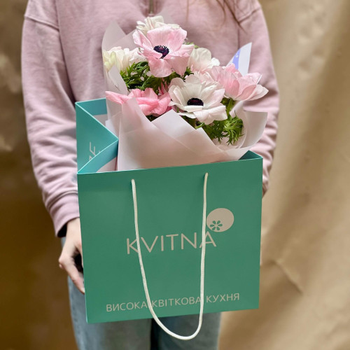 Нежный букет из 11 анемонов «Изысканный лепесточек»