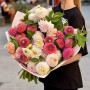 31 dahlias in a bouquet «Bright Polonyna»