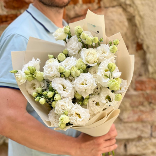 9 гілок еустоми у букеті «Ніжна квіточка»