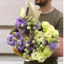 Мальовничий букет із ніжної еустоми «Лимонно-фіалковий»