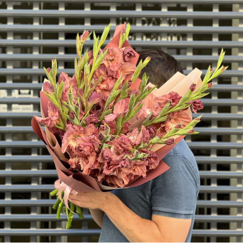 15 гладіолусів у букеті «Політ фантазії»