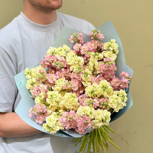 39 матіол у букеті «Тепла матіола»