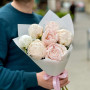 7 peonies in a bouquet «Floral Powder»