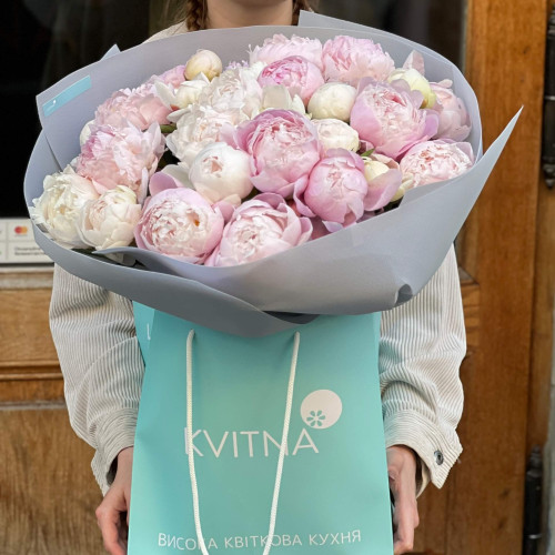 33 luxurious peonies in a bouquet «Lake of tenderness»