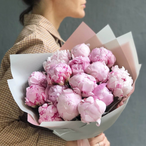 Bouquet of 15 Pink Peonies Sarah Bernhardt