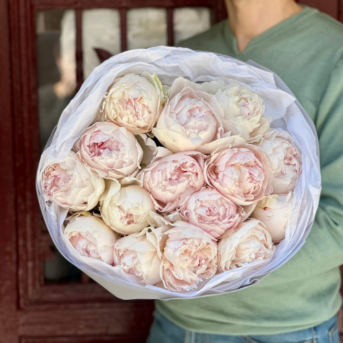 15 peonies in a bouquet «Scent of Luxury»