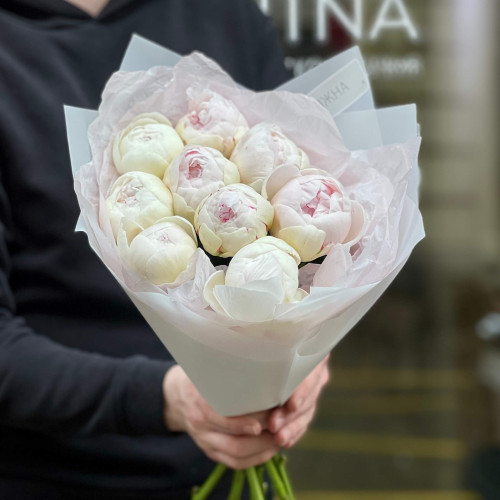 9 peonies in a bouquet «Snow-white Moment»