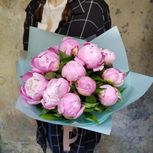 Bouquet of pink peonies