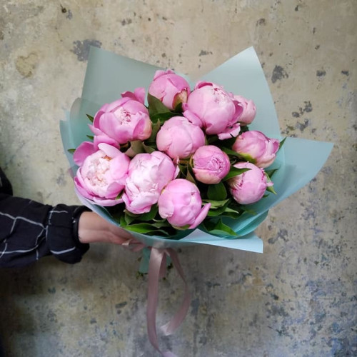 Bouquet of pink peonies