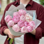 13 пионов в букете «Сладенький цветочек»