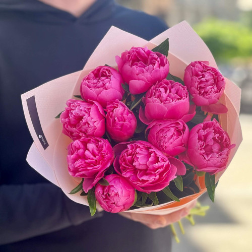 11 peonies in a bouquet «Raspberry kiss»