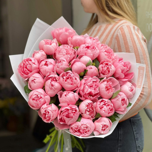 31 Etched Salmon peonies in a bouquet «Luxury baby»