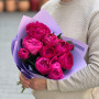 Букет із 9 насичено-малинових півоній «Розкіш оксамиту»