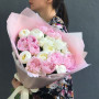 Seasonal mix of white and pink peonies - 21 pcs.