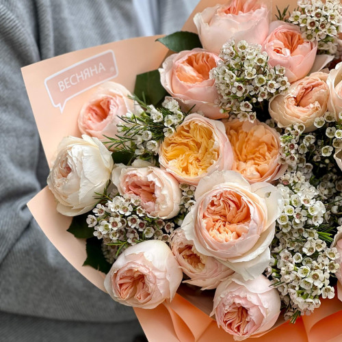 19 Juliet peony roses in a bouquet «Native Embrace»