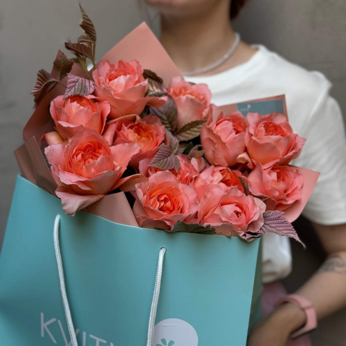 Букет из пионовидной розы Dragonfly «Кружевной дракончик»