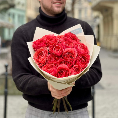 15 піоновидних троянд Dark X-Pression у букеті «Червоний то Любов!»