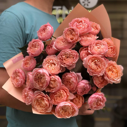 9 веток кустовой пионовидной розы Juliet в букете «Прекрасный танжерин»