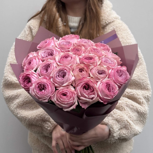 25 ексклюзивних піоновидних троянд Peony Kiss у букеті «Високі почуття»