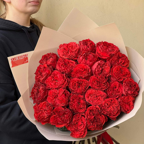 25 розкішних троянд Mayra Red у букеті «Багряні зорі»