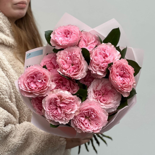 13 ніжних півонієвидних троянд Mayra Pink у букеті «Романтичне мереживо»