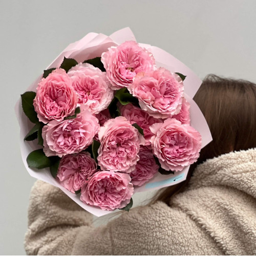 13 ніжних півонієвидних троянд Mayra Pink у букеті «Романтичне мереживо»