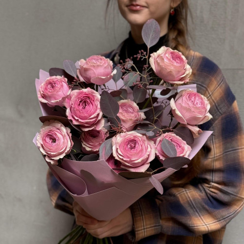 11 ексклюзивних піоновидних троянд Peony Kiss у букеті «Півонієвий поцілунок»