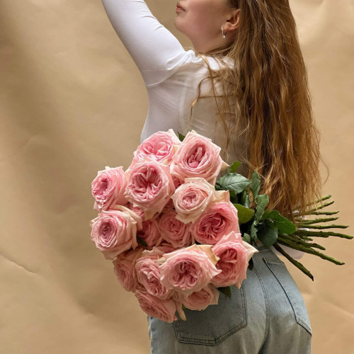 Романтична запашна піоновидна троянда Pink O'Hara