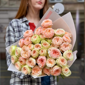 11 веток кустовых пионовидных роз Lady Ella и Pavlova «Розовый танец»