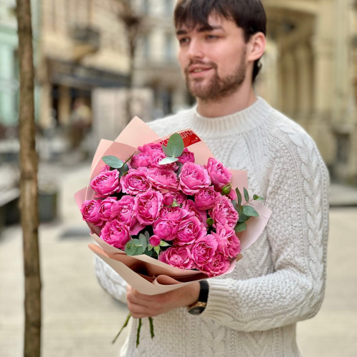 5 branches of Juliet spray peony roses in a bouquet «Raspberry Treat»