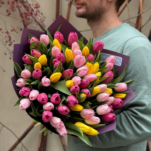 65 тюльпанов в букете «Тюльпановая роскошь»