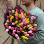 65 тюльпанов в букете «Тюльпановая роскошь»