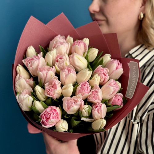Мікс із 27 піоновидних та класичних тюльпанів «Повітряний зефір»