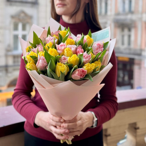 Яскраві півонієвидні тюльпани в кольоровому міксі «Сонячна мрія»