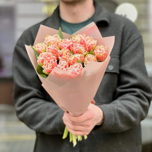 15 бахромчастих тюльпанів у букеті «Весела весна»