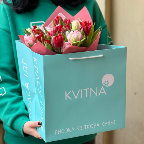 Букет з піоновидних кольорових тюльпанів «Найкраща моя»