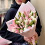 Ніжний букет тюльпанів з лагурусом «Моя радість»