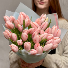 39 преміальних тюльпанів Thijs Boots у букеті «Абрикосовий світанок»