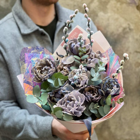 9 піоновидних тюльпанів vip roses у букеті «Тюльпанове сяйво»