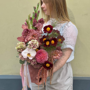 Коробка з квітами «Оксамитові зірочки»