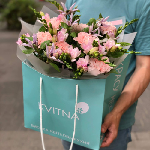 Ароматний тендітний букет «Зоряний настрій»