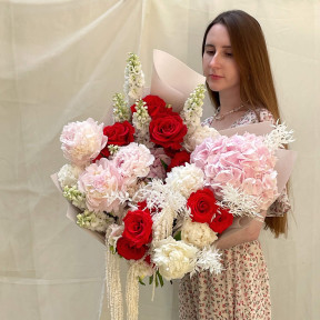 Букет «Полуниця на вершках»